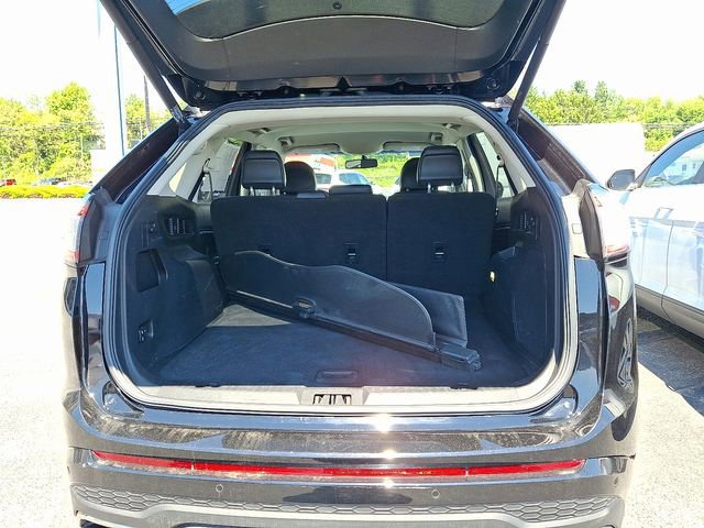 Certified 2017 Ford Edge Sport w/ Cold Weather Package AWD/4WD image 28