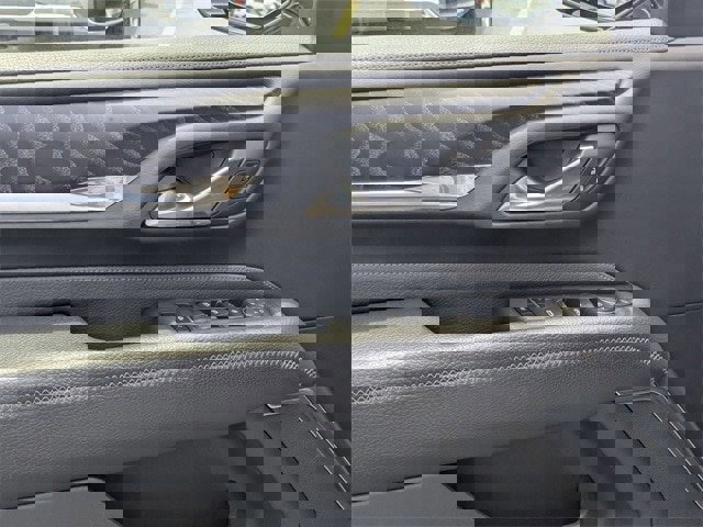 Used 2023 GMC Yukon Denali image 23