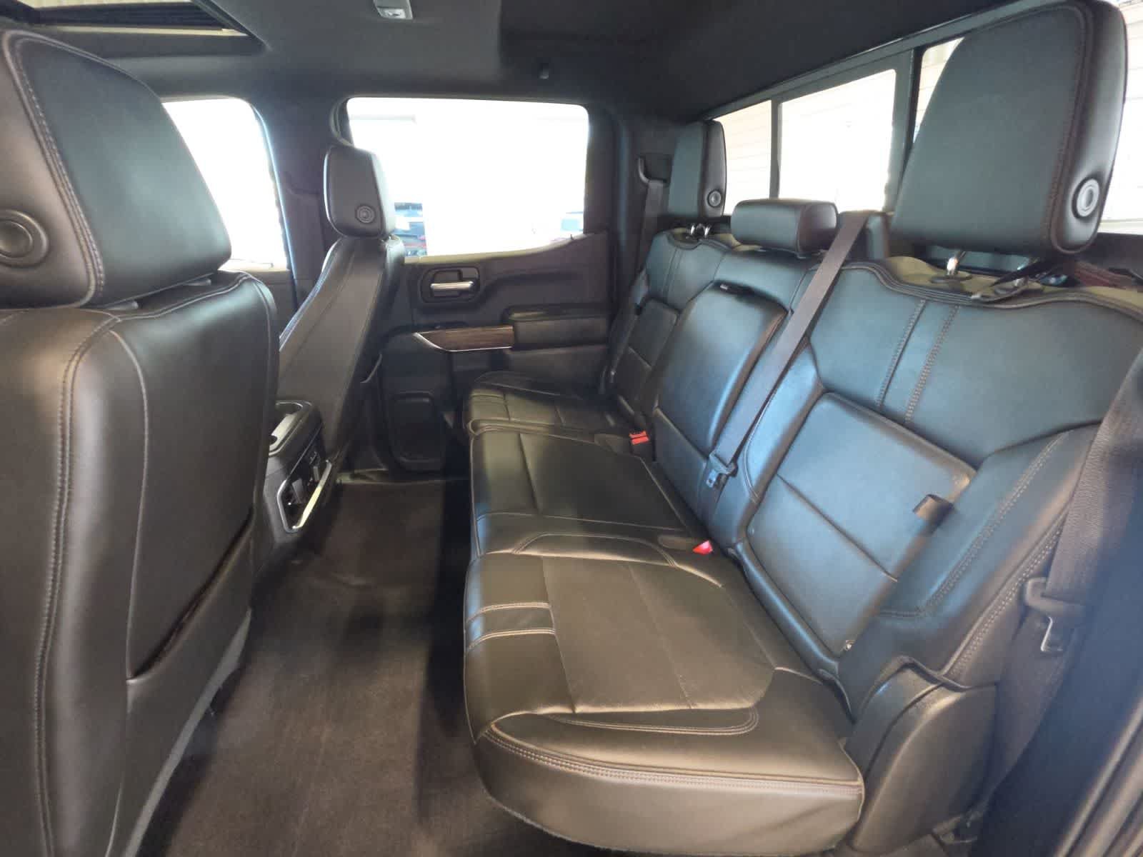 Used 2019 Chevrolet Silverado 1500 High Country AWD/4WD image 32