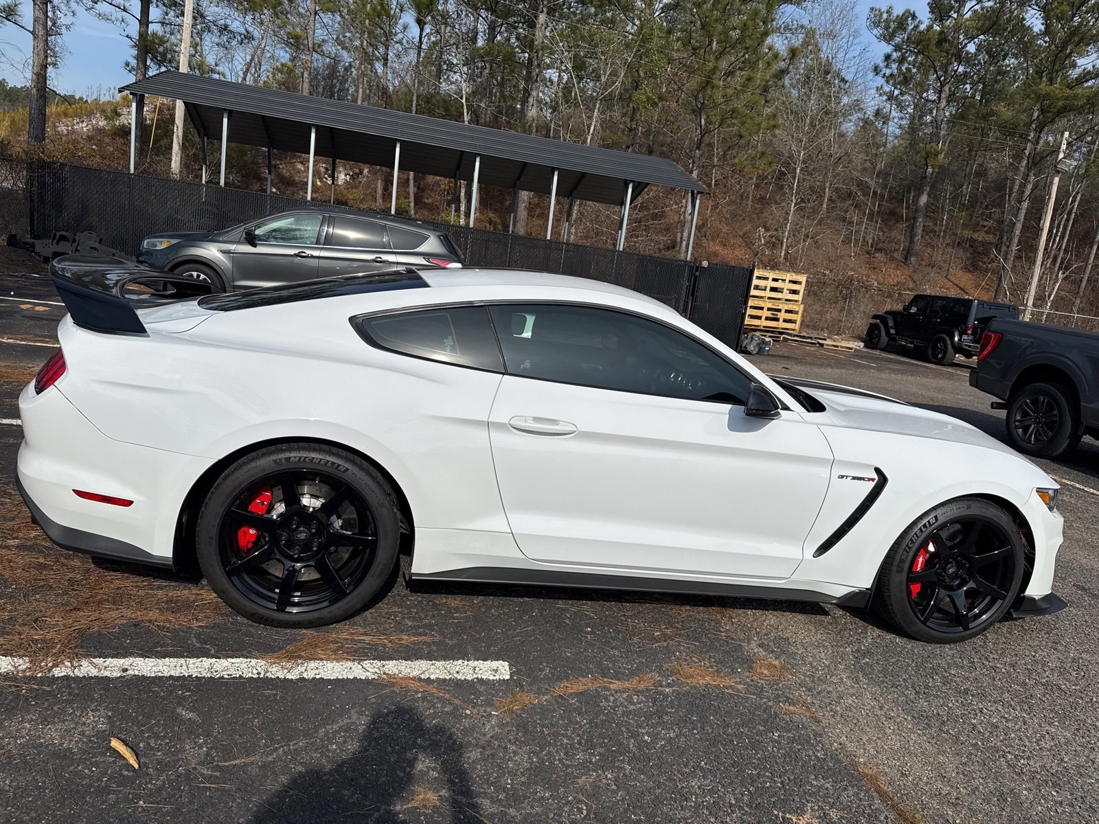 Certified 2017 Ford Mustang Shelby GT350R w/ GT350R Equipment Group 920A image 6