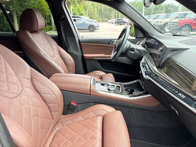 Used 2024 BMW X5 xDrive40i w/ M Sport Package AWD/4WD image 29