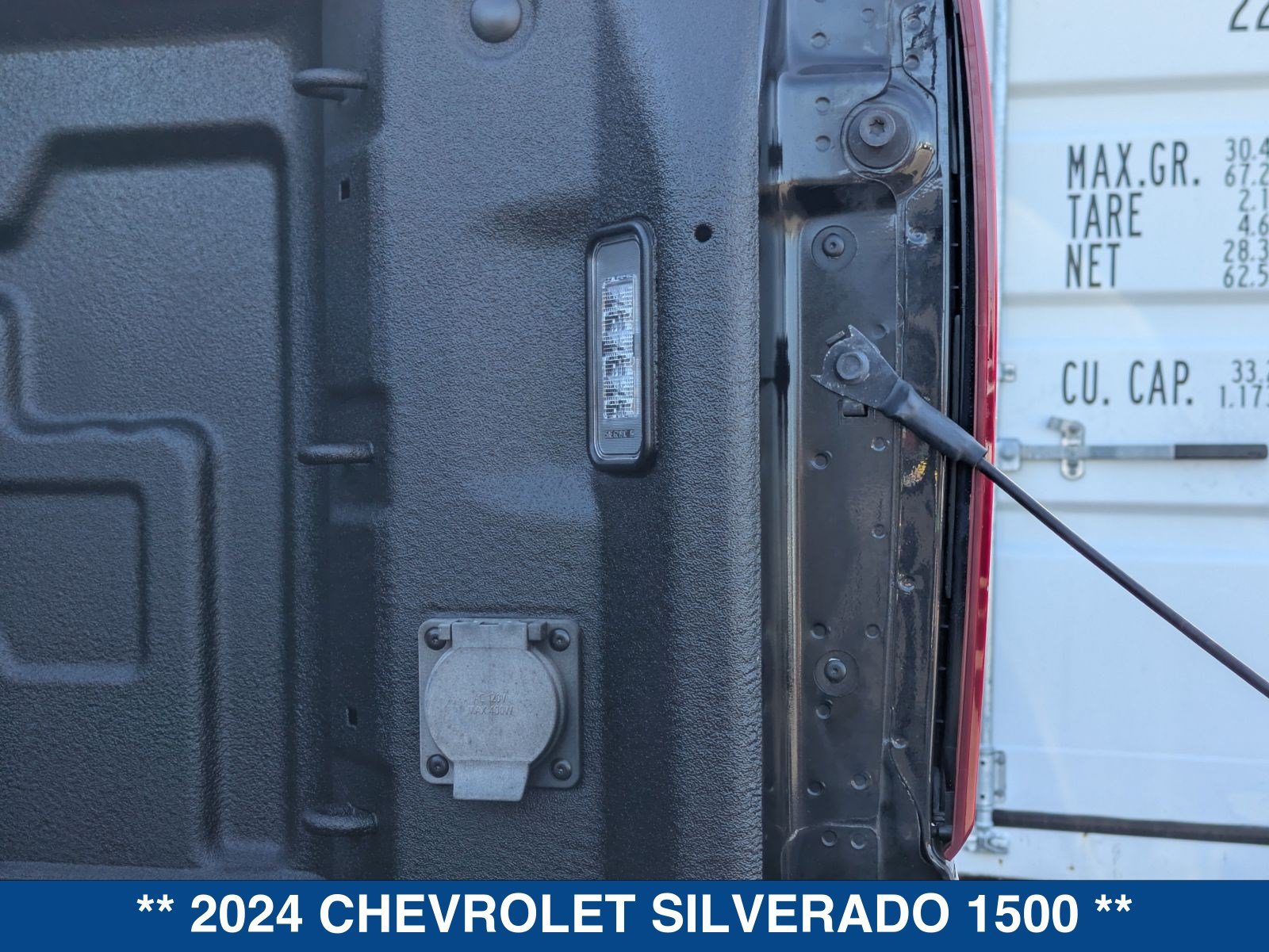 Used 2024 Chevrolet Silverado 1500 RST w/ Convenience Package II AWD/4WD image 15