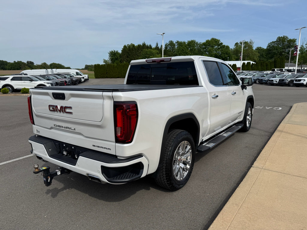 Used 2022 GMC Sierra 1500 Denali w/ Technology Package AWD/4WD image 10