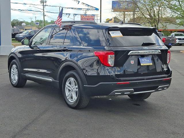 Certified 2023 Ford Explorer XLT w/ Equipment Group 202A AWD/4WD image 4