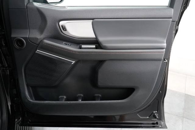 Certified 2025 Ford Expedition Active AWD/4WD image 28