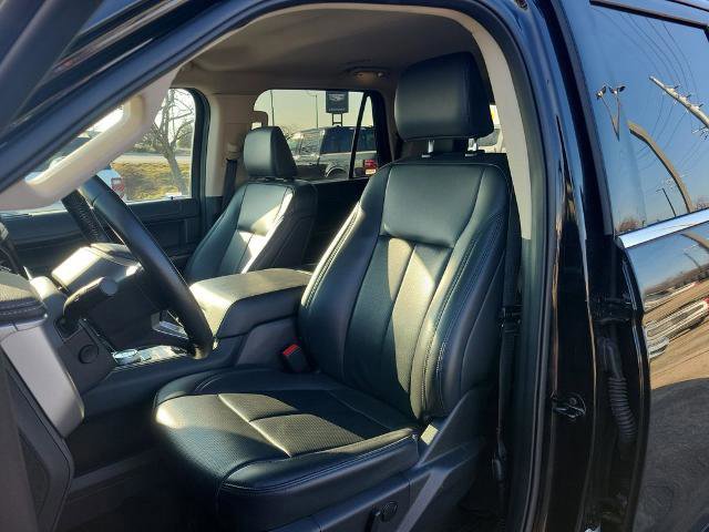 Certified 2024 Ford Expedition XLT image 19