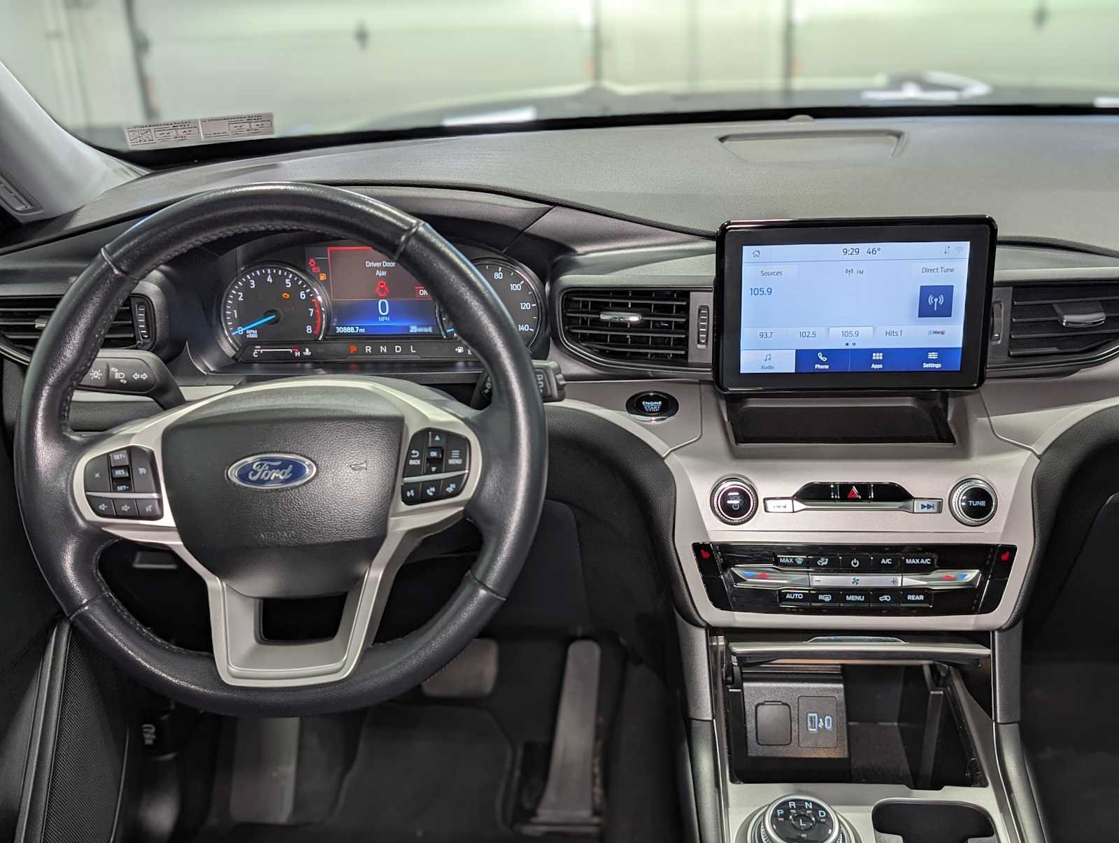 Certified 2023 Ford Explorer XLT AWD/4WD image 5