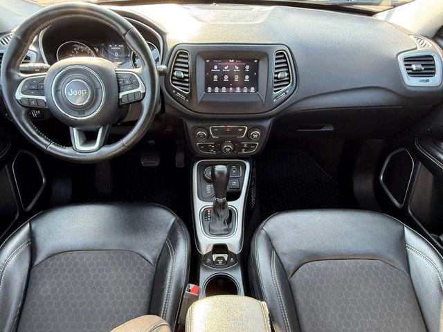 Used 2019 Jeep Compass Latitude w/ Cold Weather Group AWD/4WD image 23