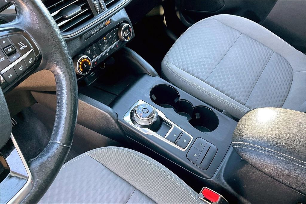 Certified 2021 Ford Escape SE w/ Cold Weather Package image 15