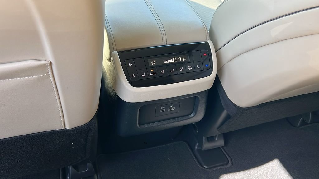 Used 2025 INFINITI QX60 Luxe w/ Vision Package AWD/4WD image 10