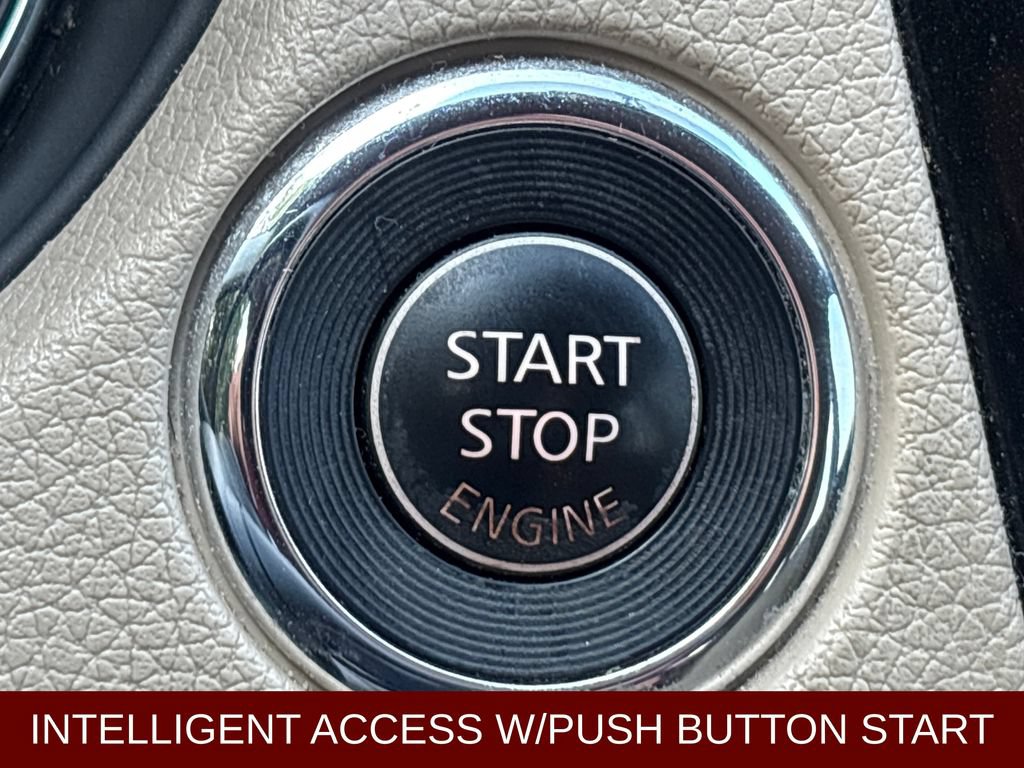 Used 2018 Nissan Rogue SV AWD/4WD image 7
