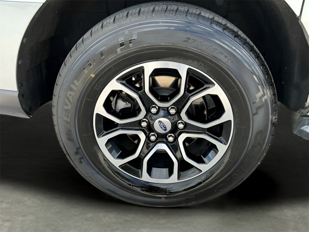 Certified 2023 Ford Expedition Max XLT image 16