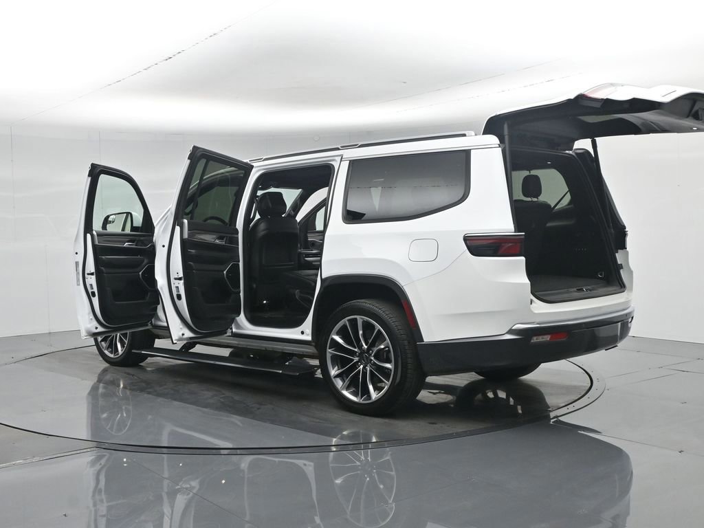 Used 2022 Jeep Wagoneer Series III w/ Premium Group I image 67