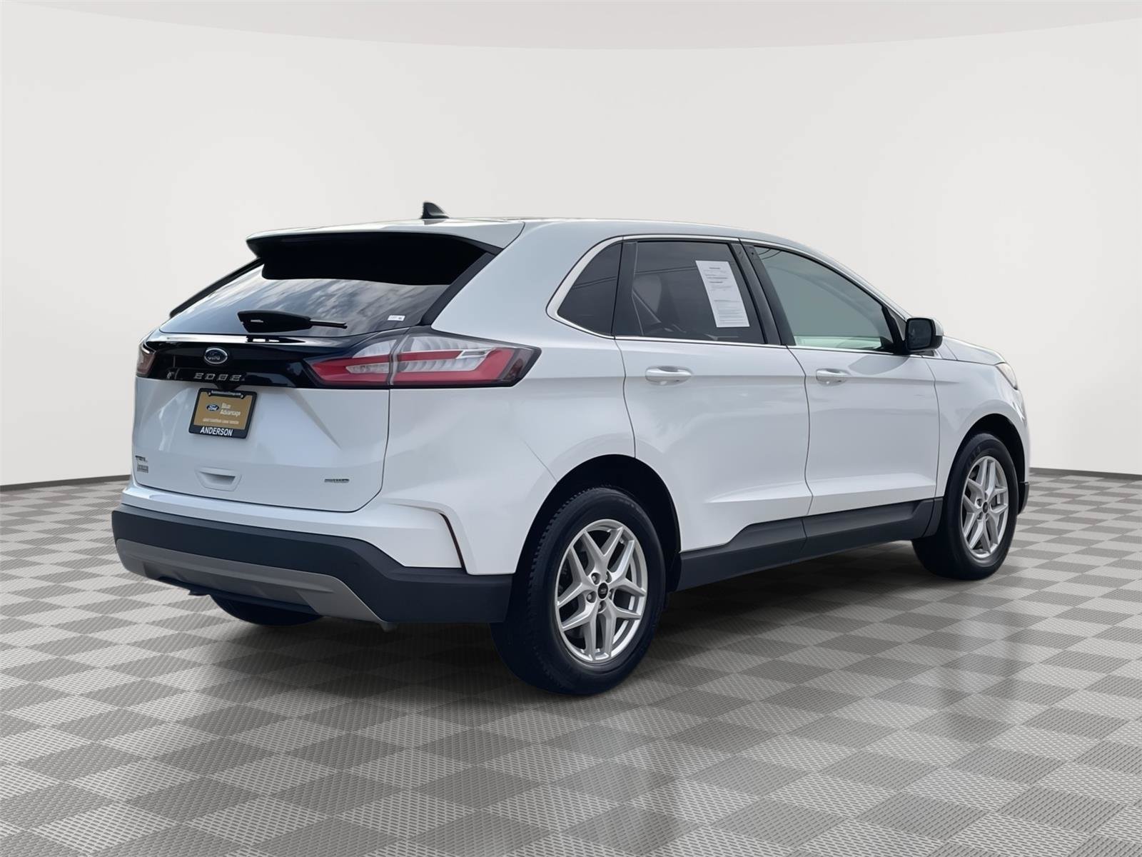 Certified 2024 Ford Edge SEL AWD/4WD image 7