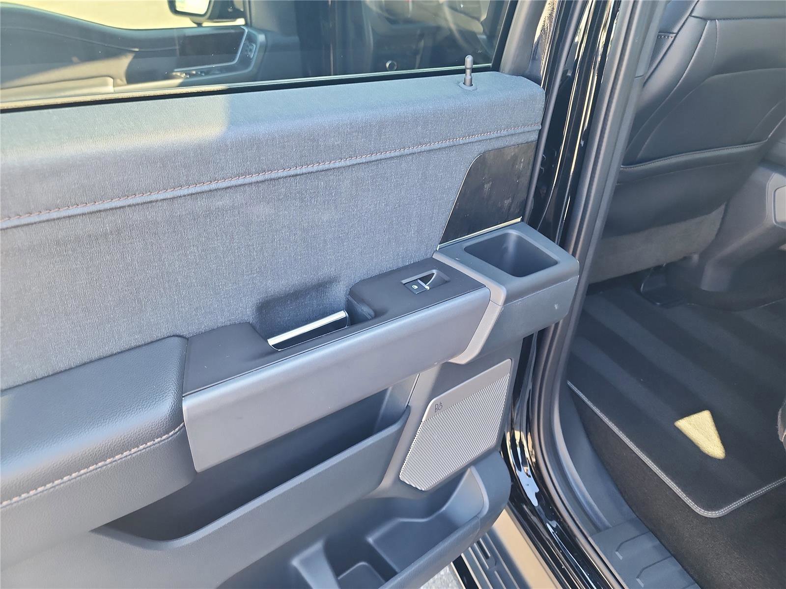 Certified 2022 Ford F150 Lightning Lariat image 17