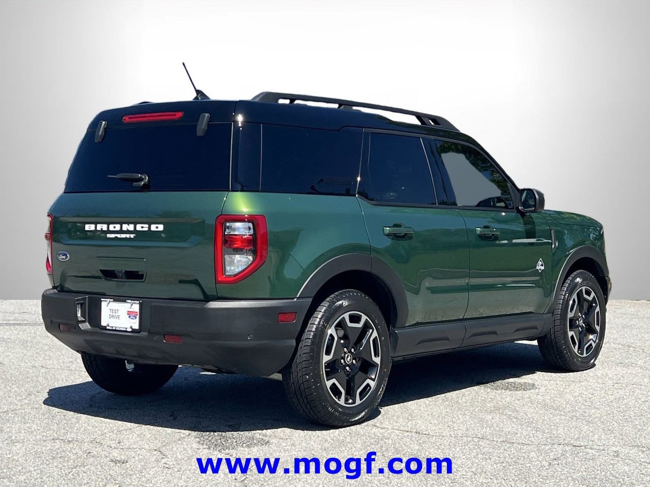 Certified 2024 Ford Bronco Sport Outer Banks w/ Tech Package AWD/4WD image 3