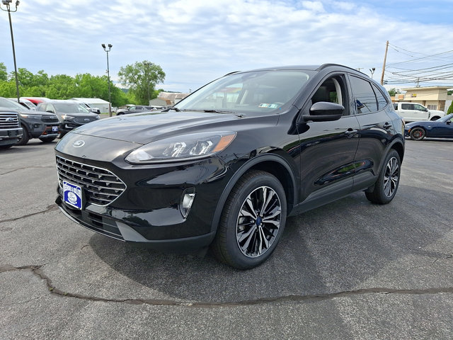 Certified 2022 Ford Escape SEL w/ SEL Stealth AWD Package image 3