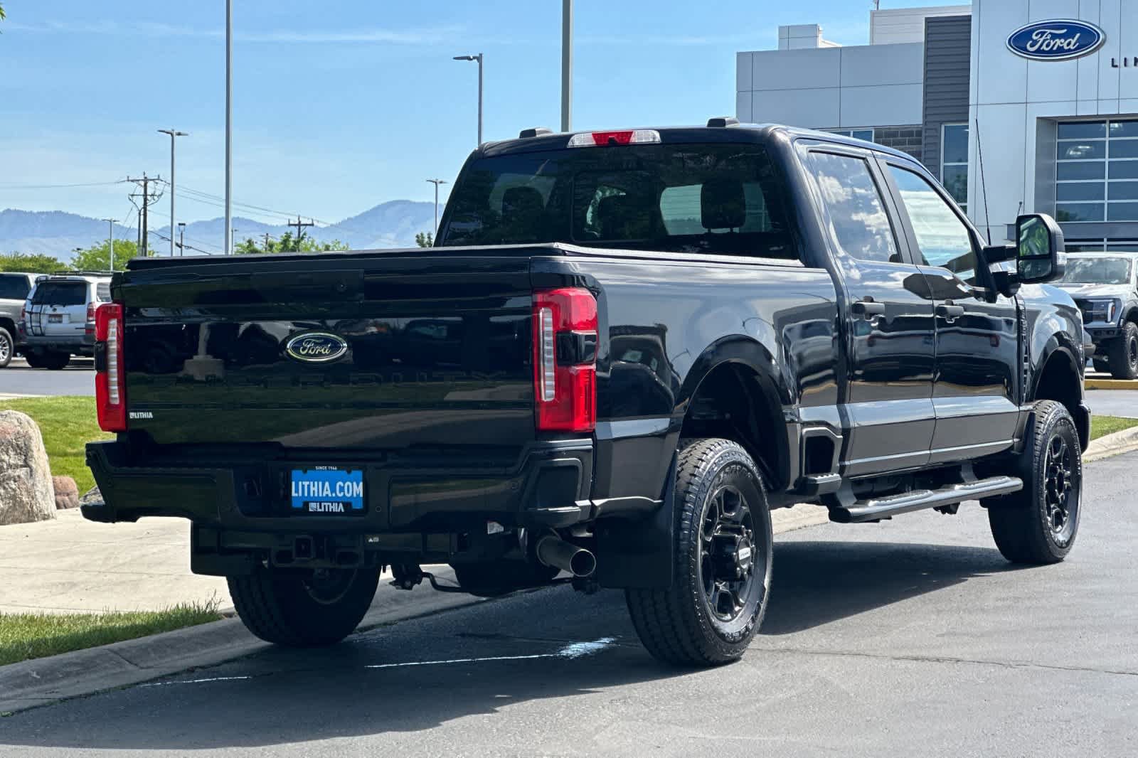 Certified 2025 Ford F250 XL w/ STX Appearance Package AWD/4WD image 2