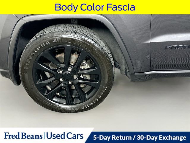 Used 2018 Jeep Grand Cherokee Altitude AWD/4WD image 38
