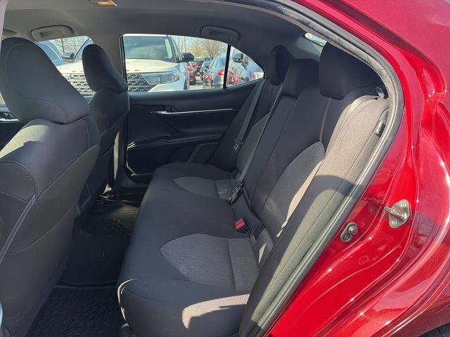Used 2020 Toyota Camry LE FWD image 12