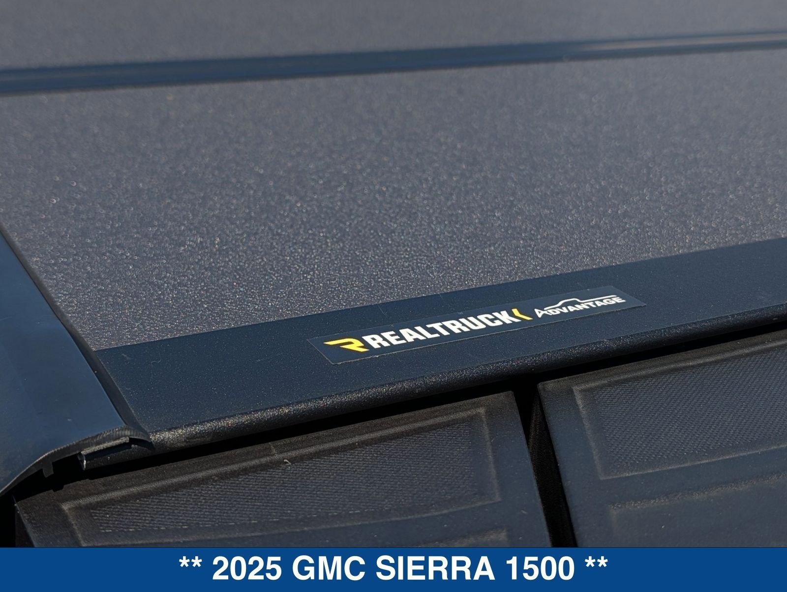 Used 2025 GMC Sierra 1500 AT4 w/ AT4 Premium Package image 21