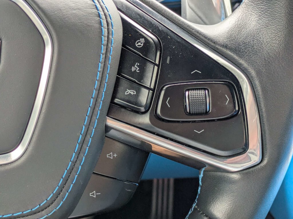Used 2021 Chevrolet Corvette Stingray Premium Conv w/ Z51 Performance Package RWD image 25