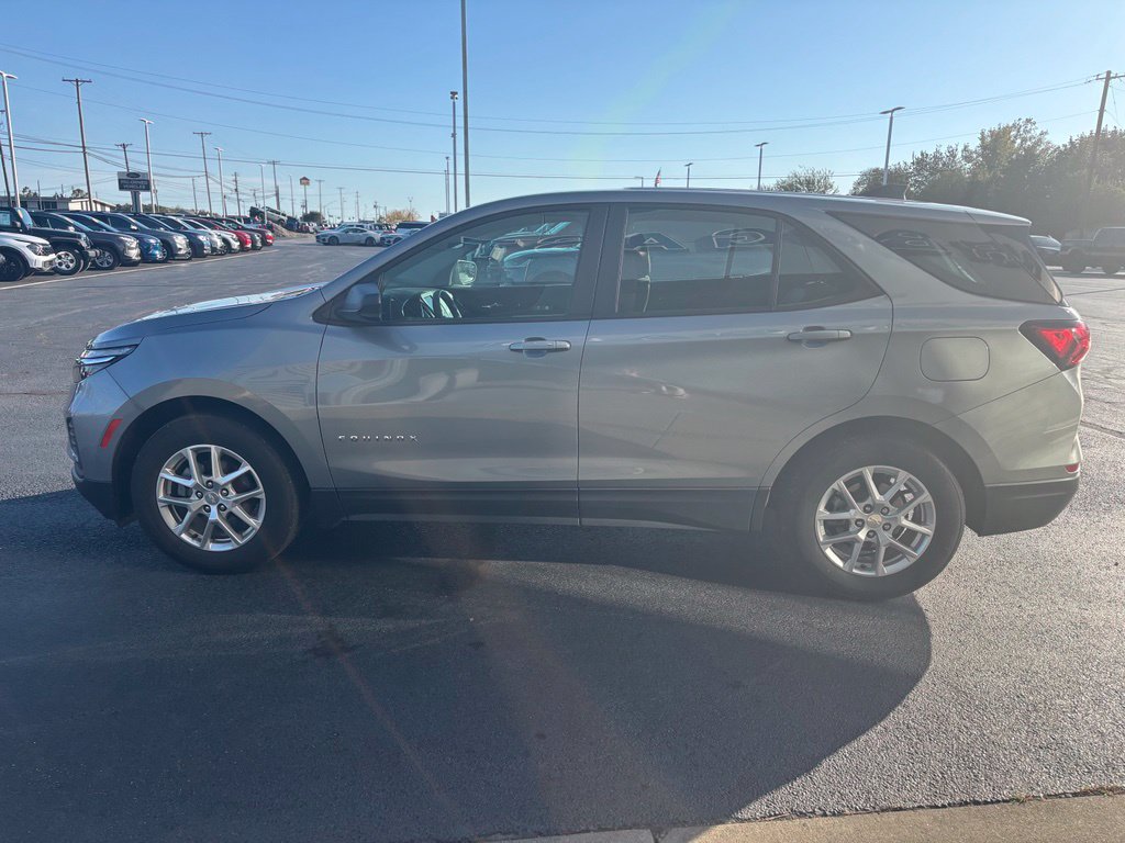 Used 2024 Chevrolet Equinox LS FWD image 8
