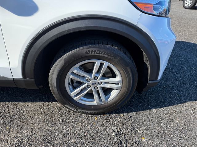 Certified 2022 Ford Explorer XLT w/ Equipment Group 202A image 32