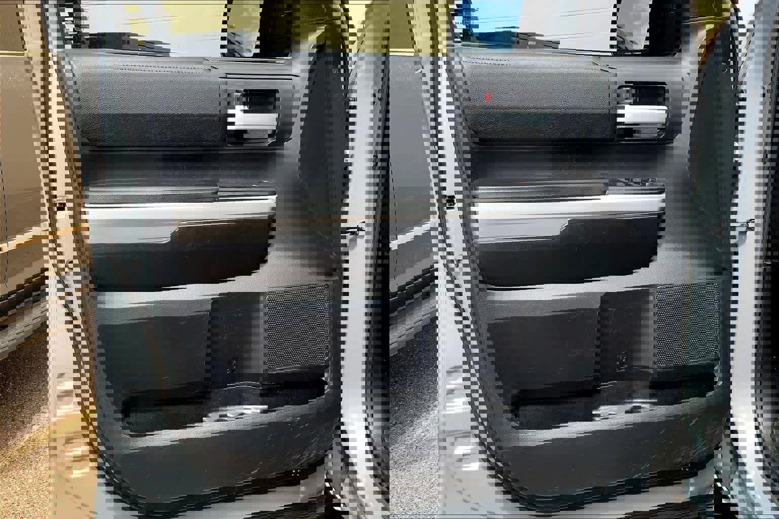 Used 2021 Toyota Tundra SR5 w/ Trail Edition image 22