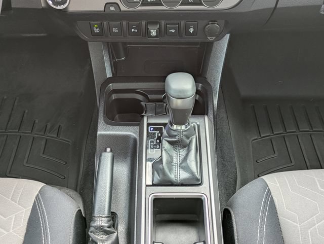 Used 2021 Toyota Tacoma TRD Sport w/ Technology Package RWD image 19