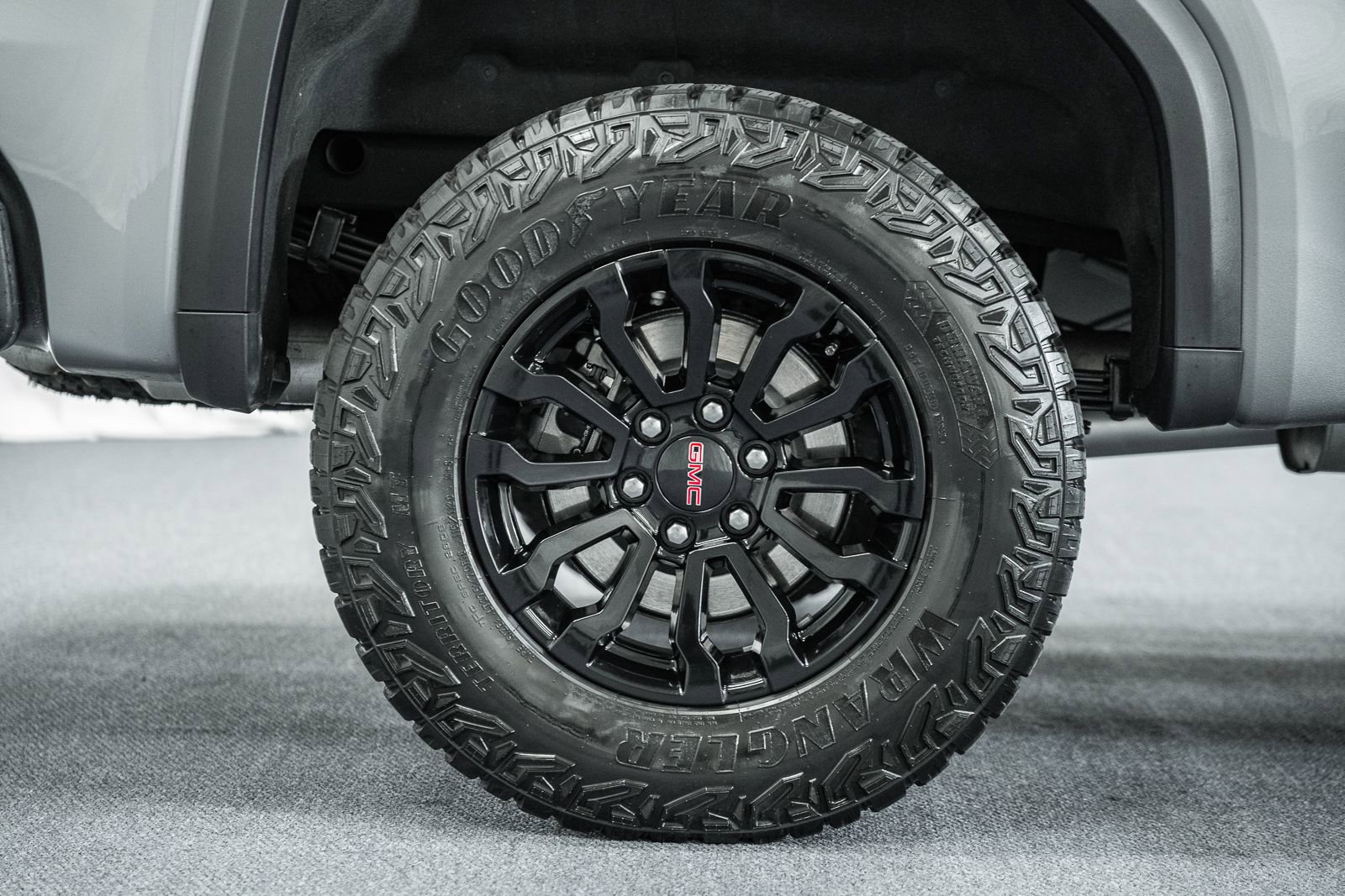 Used 2023 GMC Sierra 1500 AT4X image 19