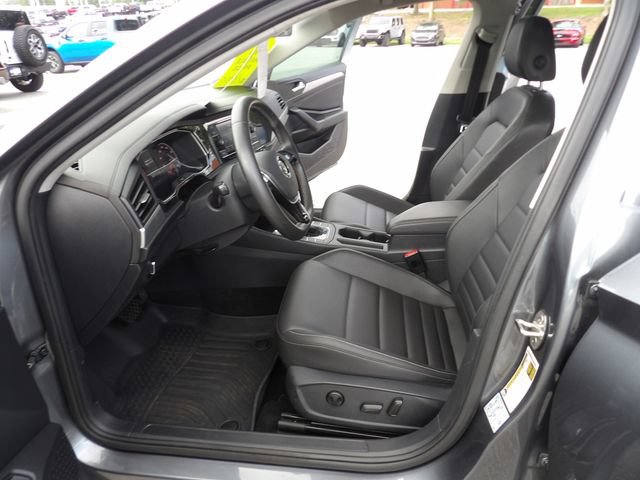 Used 2021 Volkswagen Jetta SE FWD image 27
