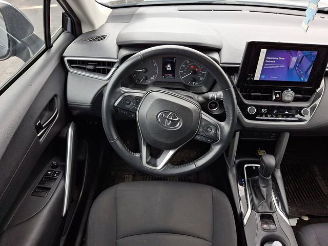 Used 2023 Toyota Corolla Cross LE w/ Moonroof Package FWD image 10