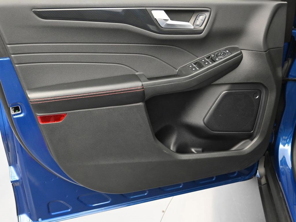 Certified 2023 Ford Escape ST-Line w/ Equipment Group 301A image 26