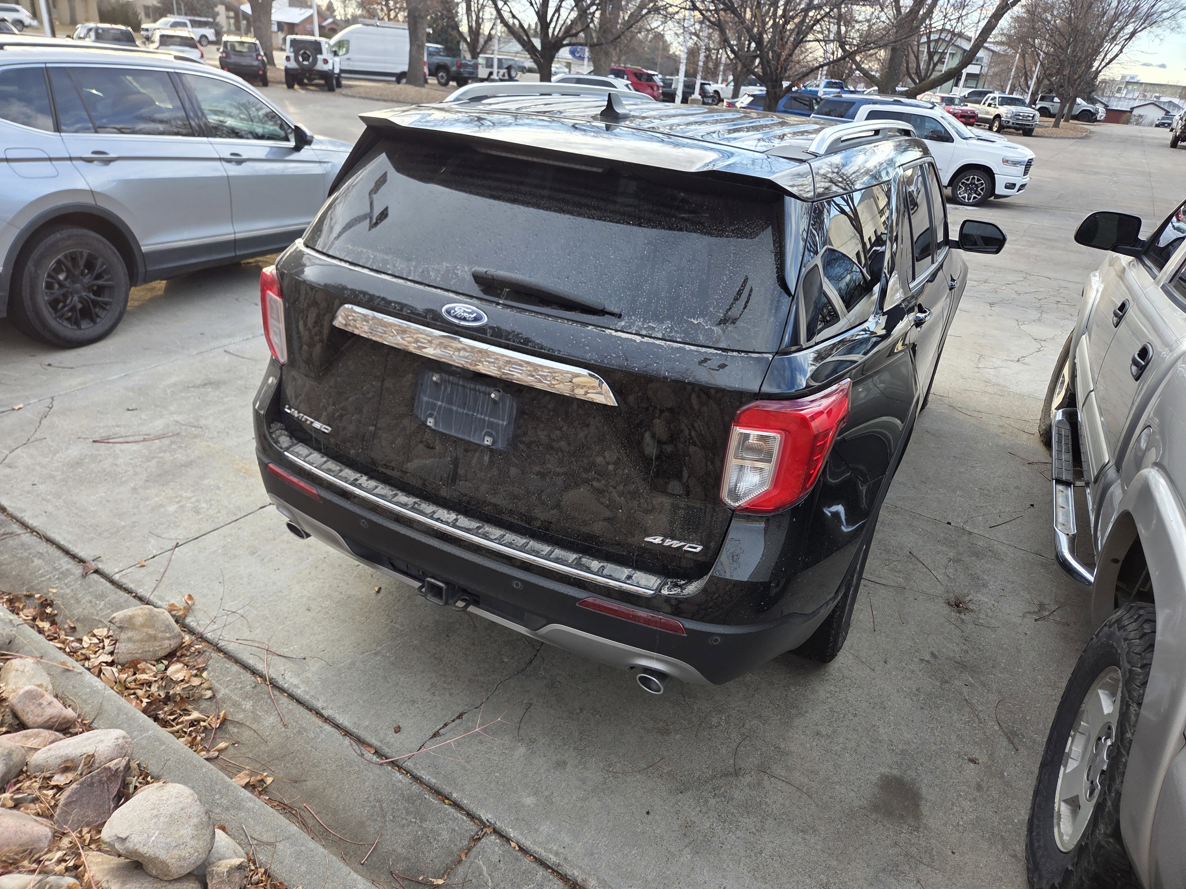 Certified 2021 Ford Explorer Limited w/ Equipment Group 301A image 5