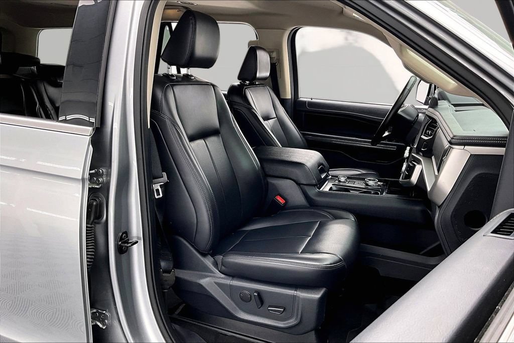 Certified 2024 Ford Expedition XLT AWD/4WD image 7
