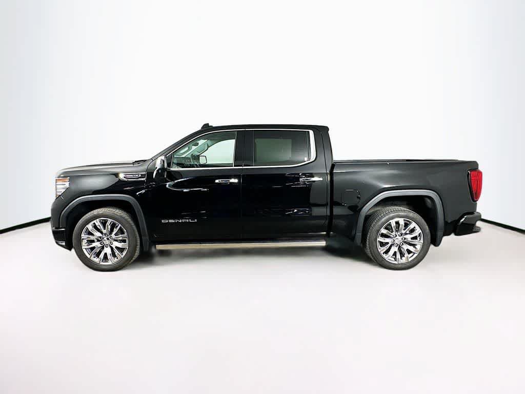 Used 2024 GMC Sierra 1500 Denali AWD/4WD image 3
