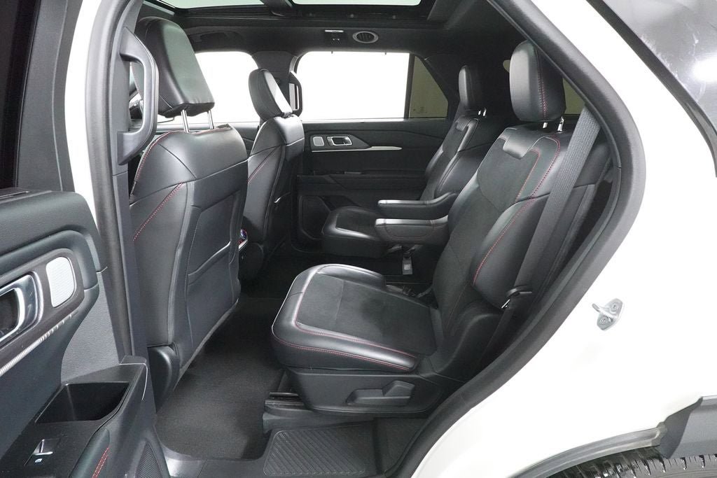 Certified 2025 Ford Explorer ST AWD/4WD image 30