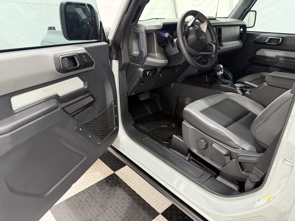Certified 2024 Ford Bronco Black Diamond image 21