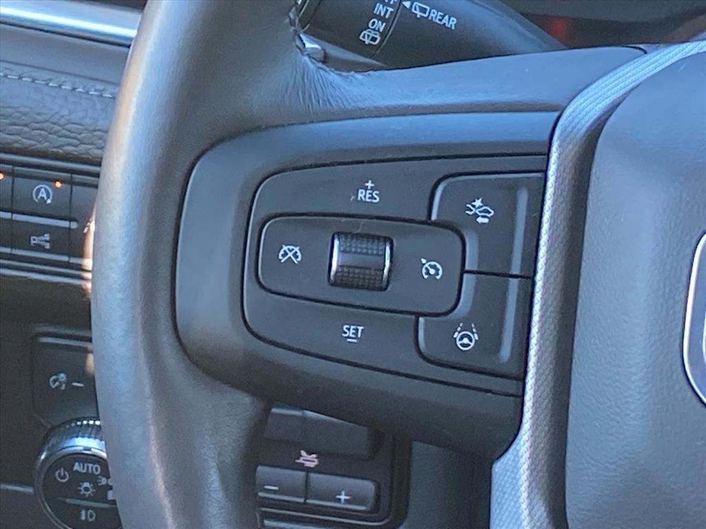 Used 2024 GMC Yukon XL Denali w/ Advanced Technology Package image 8