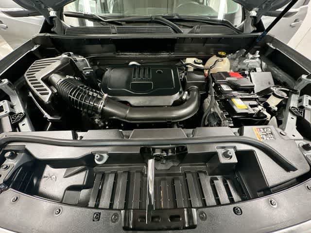 Used 2023 GMC Acadia SLE w/ Driver Convenience Package FWD image 29