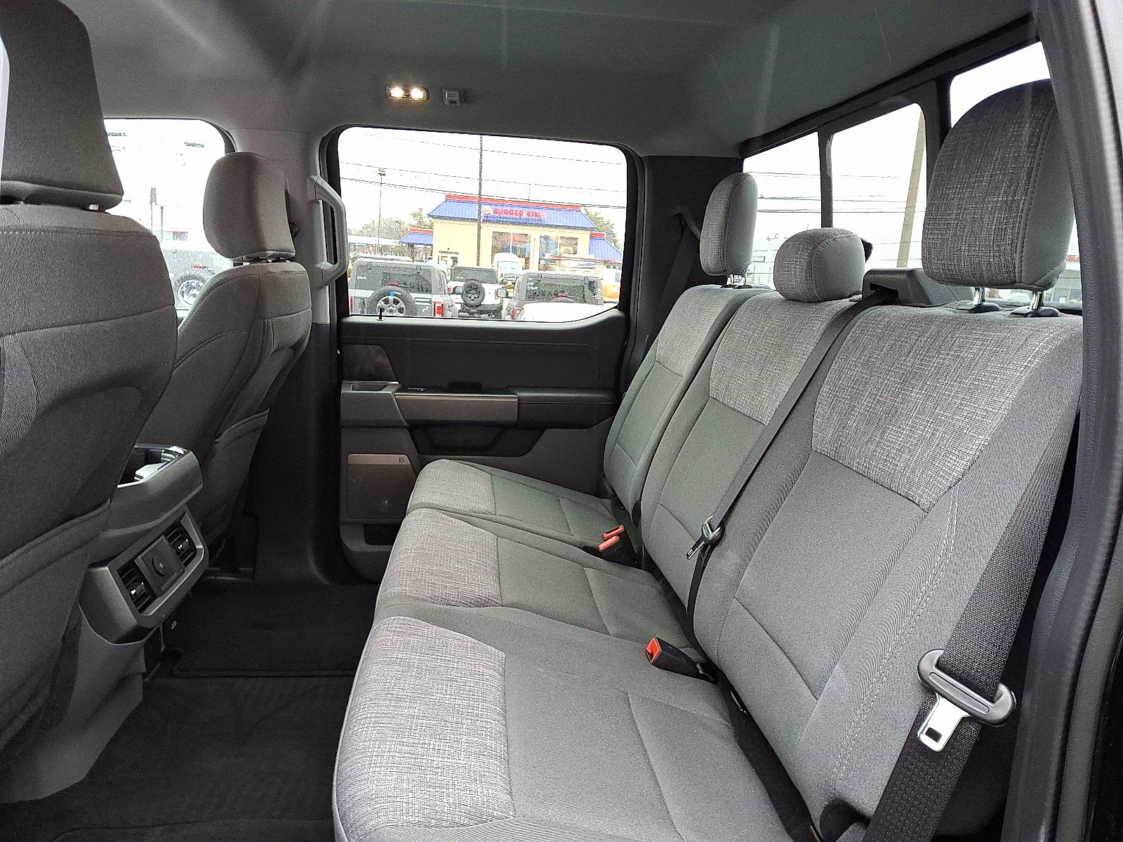 Certified 2023 Ford F250 XLT w/ Black Appearance Package image 11