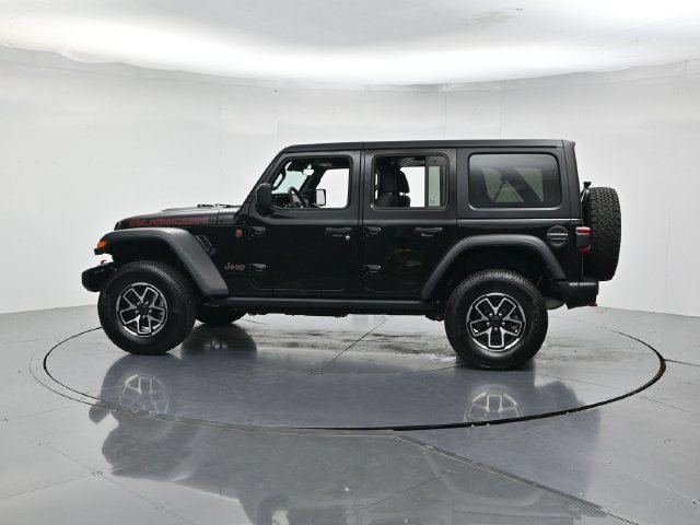 Used 2025 Jeep Wrangler Unlimited Rubicon AWD/4WD image 7
