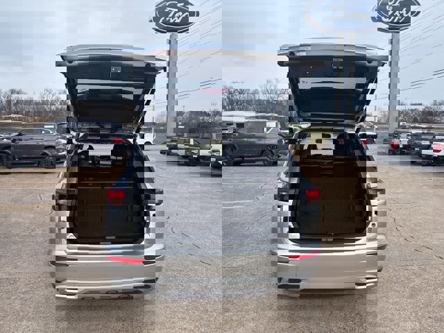 Used 2024 Mitsubishi Outlander AWD image 10