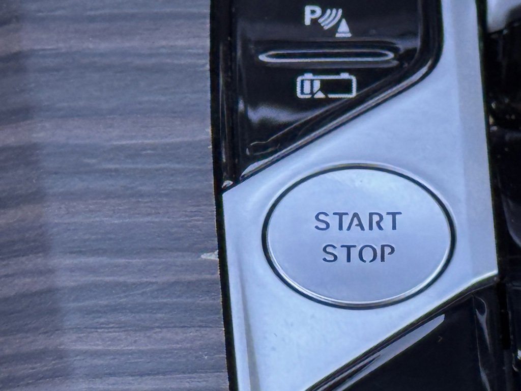 Used 2024 BMW X5 xDrive50e w/ Parking Assistance Package image 27