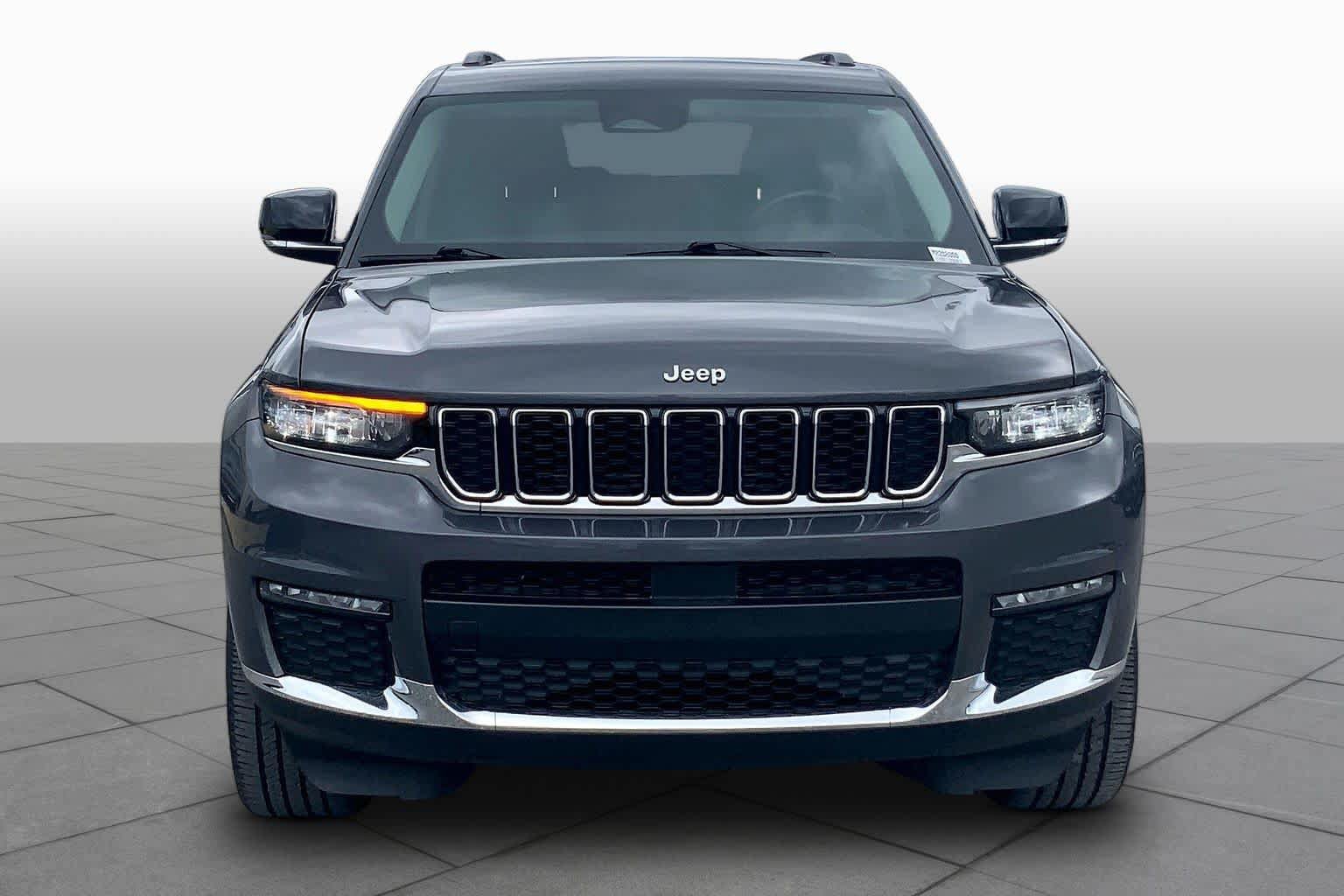 Used 2021 Jeep Grand Cherokee L Limited w/ Trailer Tow Group (B) RWD image 4