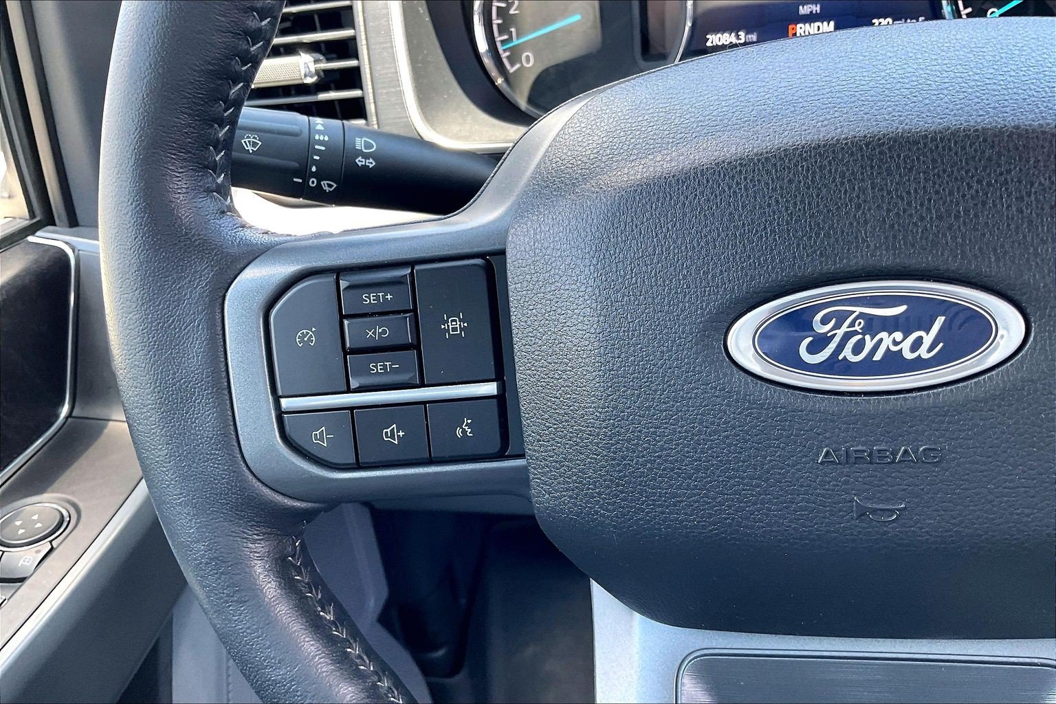 Certified 2022 Ford F150 XLT w/ Equipment Group 301A Mid AWD/4WD image 17