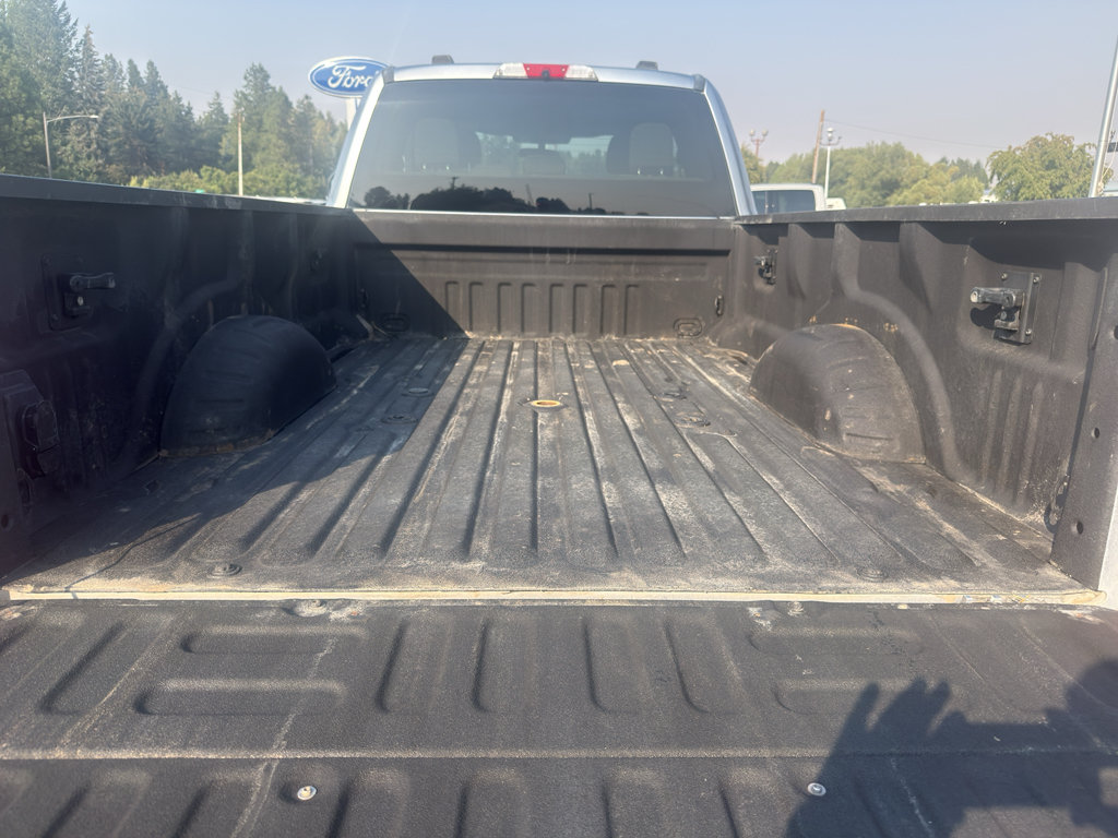 Certified 2022 Ford F250 XLT w/ XLT Premium Package AWD/4WD image 11