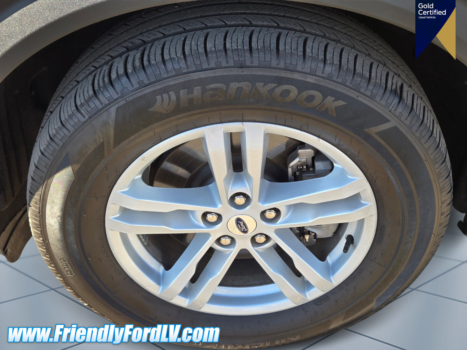 Certified 2024 Ford Explorer XLT RWD image 7