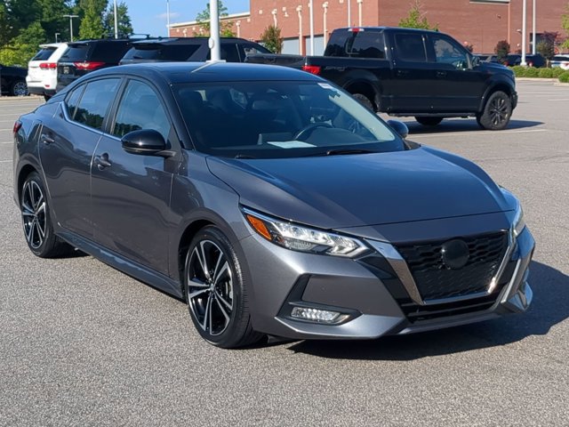 Used 2022 Nissan Sentra SR FWD image 2